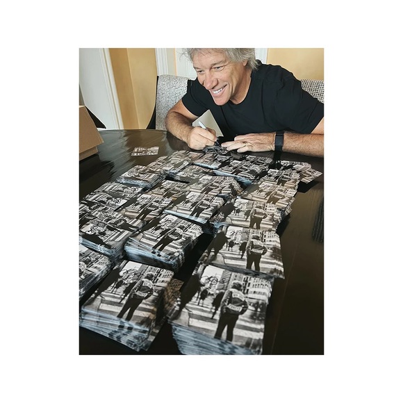 Bon Jovi Forever CD & Signed AUTOGRAPHED Art Card Brand New IN HAND 🔥✅ - Picture 5 of 6